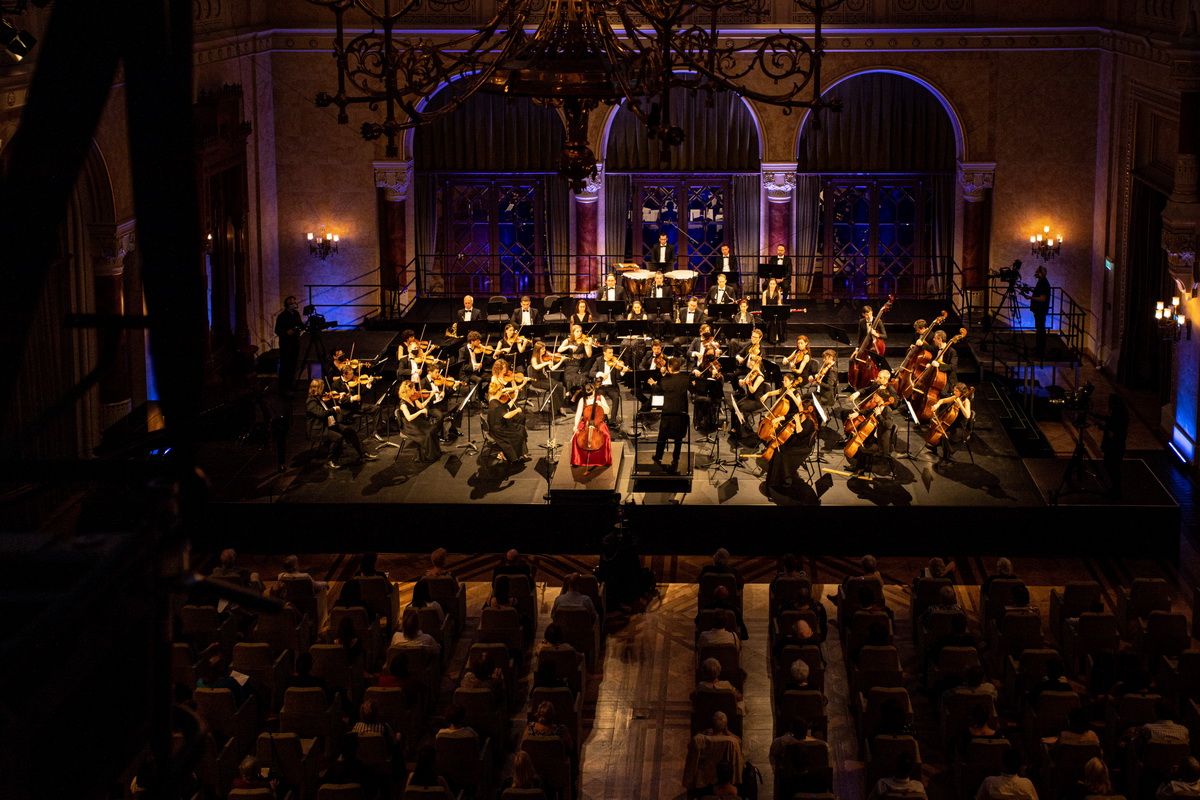 Ifjú tehetségek hangversenye 2021 - Szent István Filharmonikus Zenekar