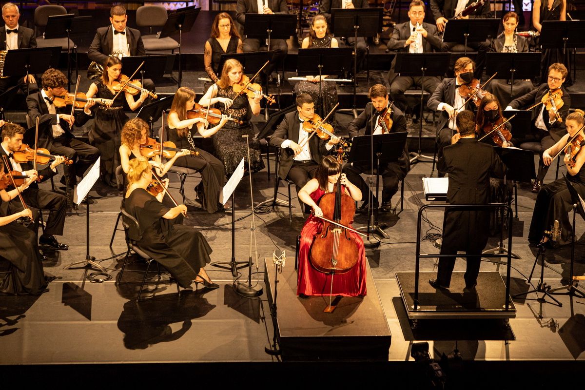 Ifjú tehetségek hangversenye 2021 - Szent István Filharmonikus Zenekar